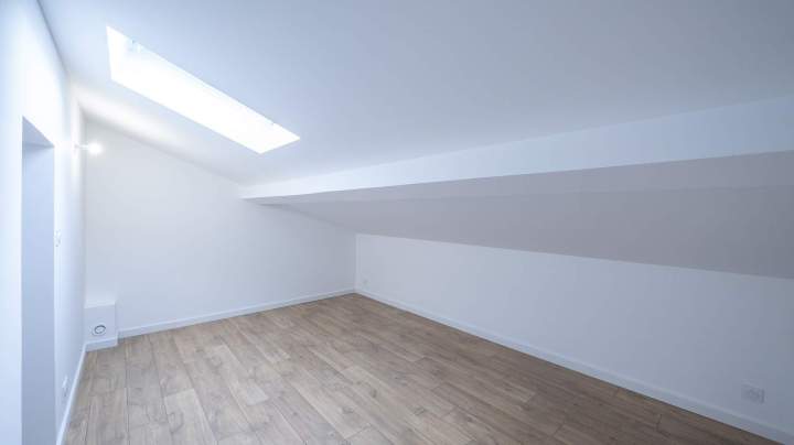 Pose de revêtement mural Saint-Étienne